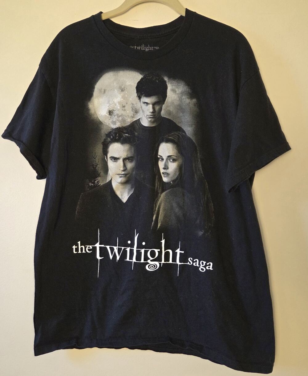 The Twilight Saga Movie Promo Graphic T-Shirt Black Size L Bella Edward Jacob